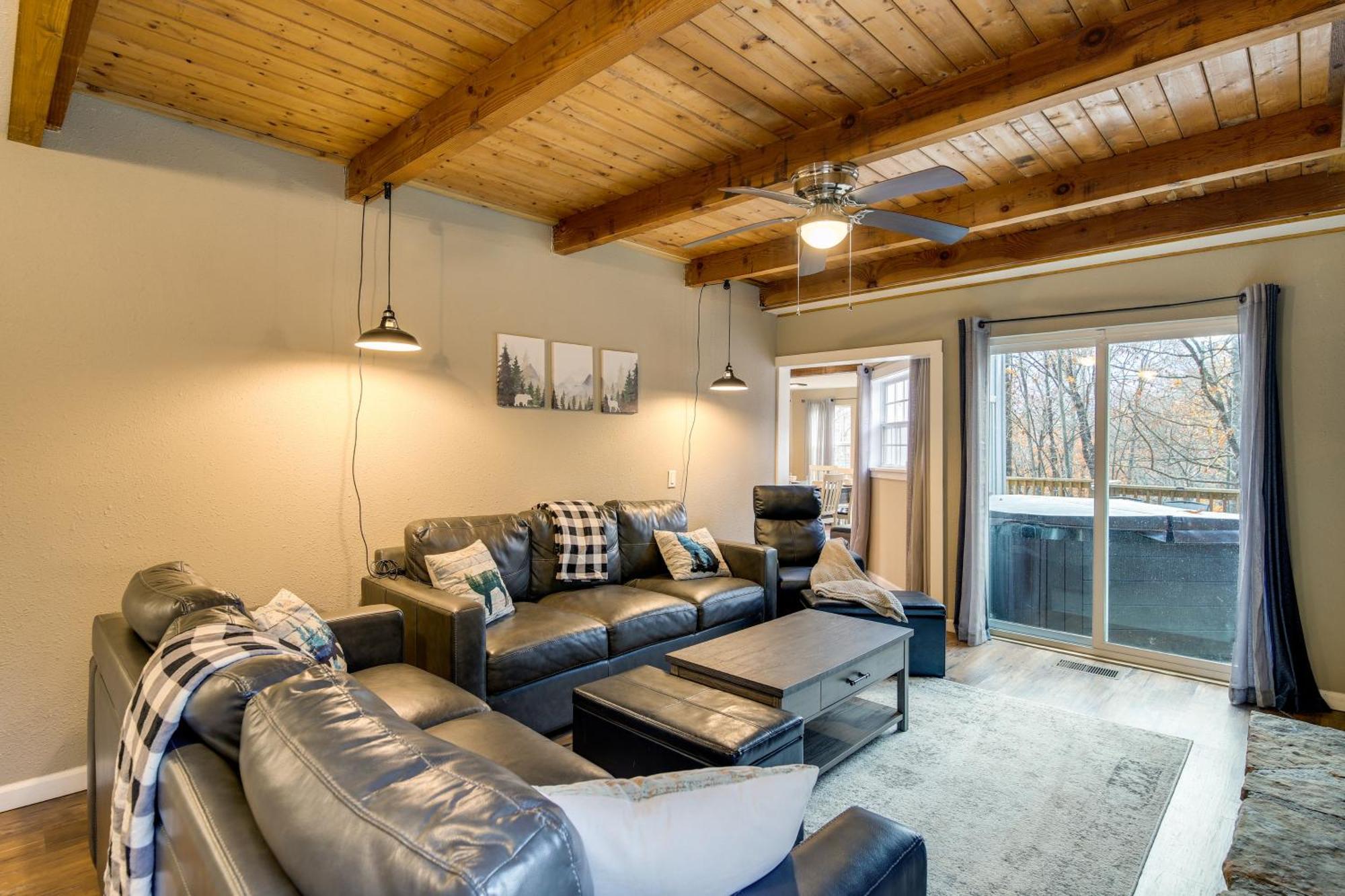 Updated Cobbly Nob Resort Home With Hot Tub! Gatlinburg Exterior foto