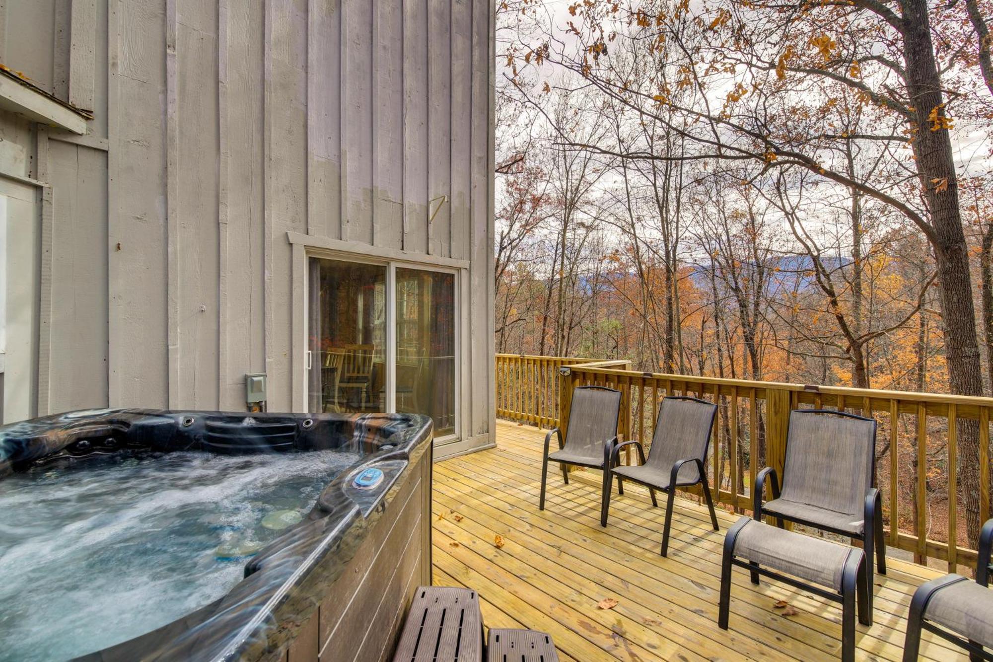 Updated Cobbly Nob Resort Home With Hot Tub! Gatlinburg Exterior foto